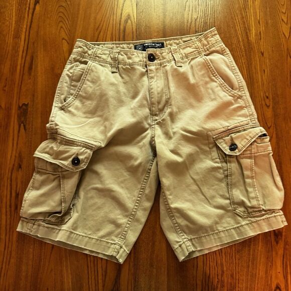American Eagle‎ Khaki 10" Classic Fit Cargo Shorts Men's Size 28 - Picture 1 of 5